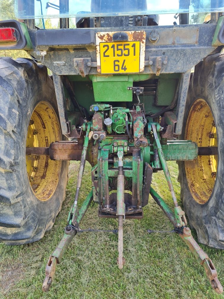 John deere  4240, 132KM