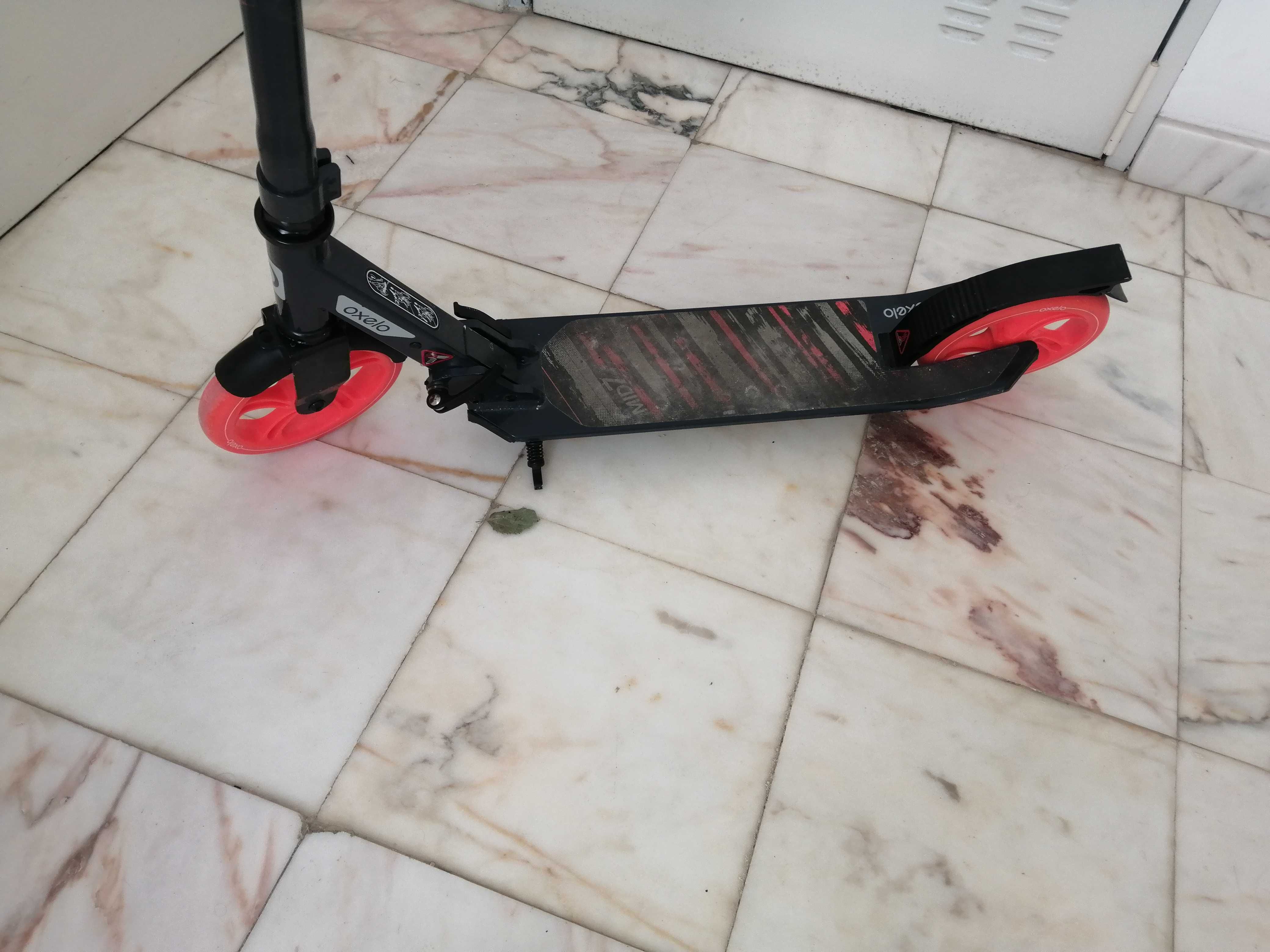 2 Trotinete de criança