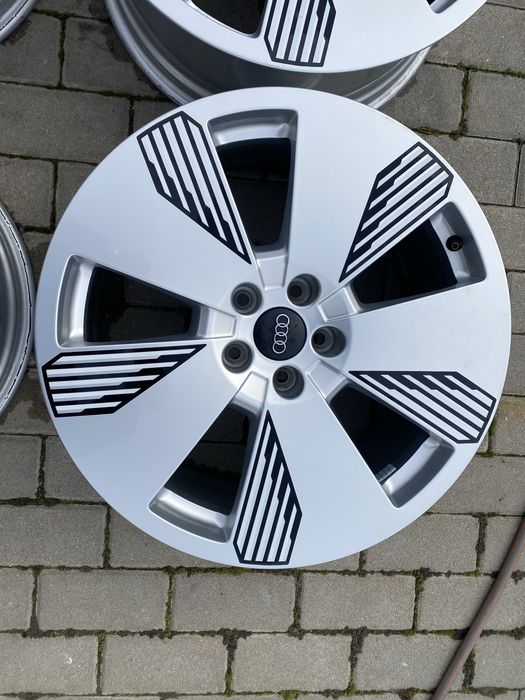 Титани диски audi 5x112 R19