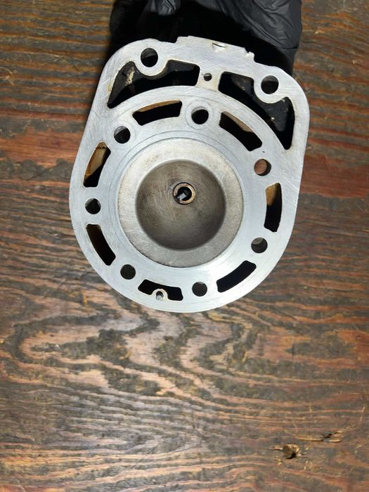 glowica pokrywa cylindra 2t silnika kawasaki kx 250 r 93