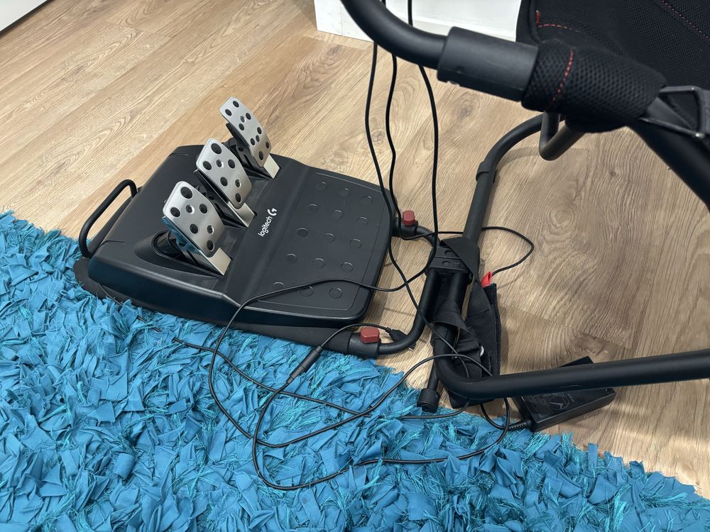 Vendo Playseat e volante Logitech