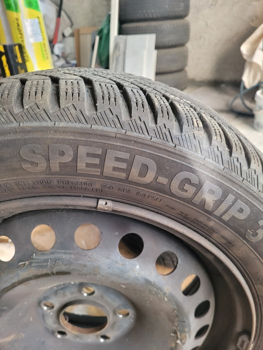 Opony zimowe Semperit 205/55/16