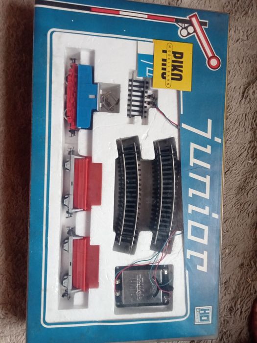 Kolejka elektryczna Piko Junior H0 1:87 w oryginalnym pudełku