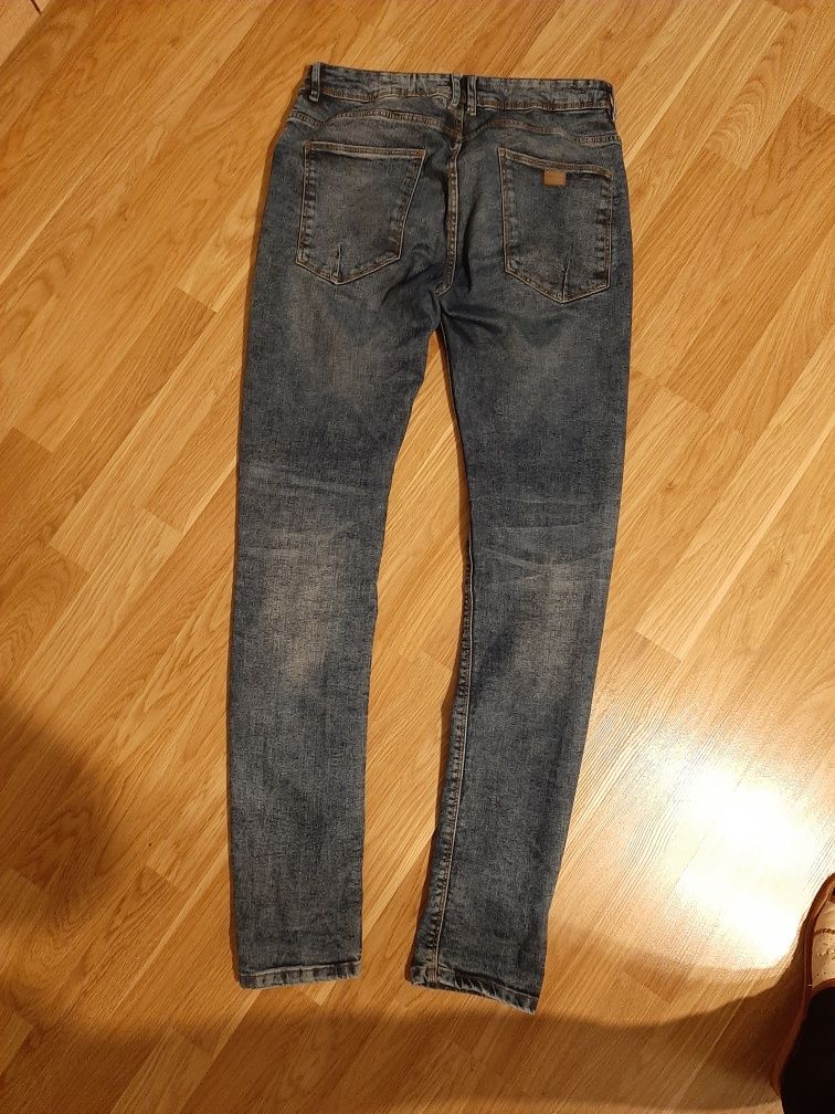 Spodnie jeans house dla szczupłego chłopca w30 l34