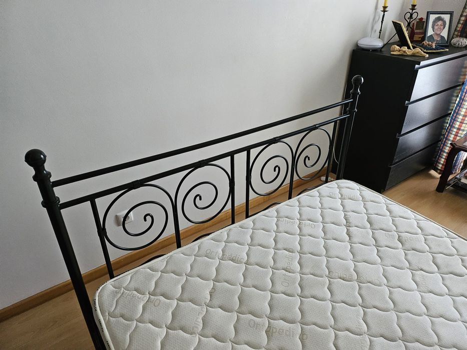 Cama de casal em ferro, casa quarto apartamento vivenda carro