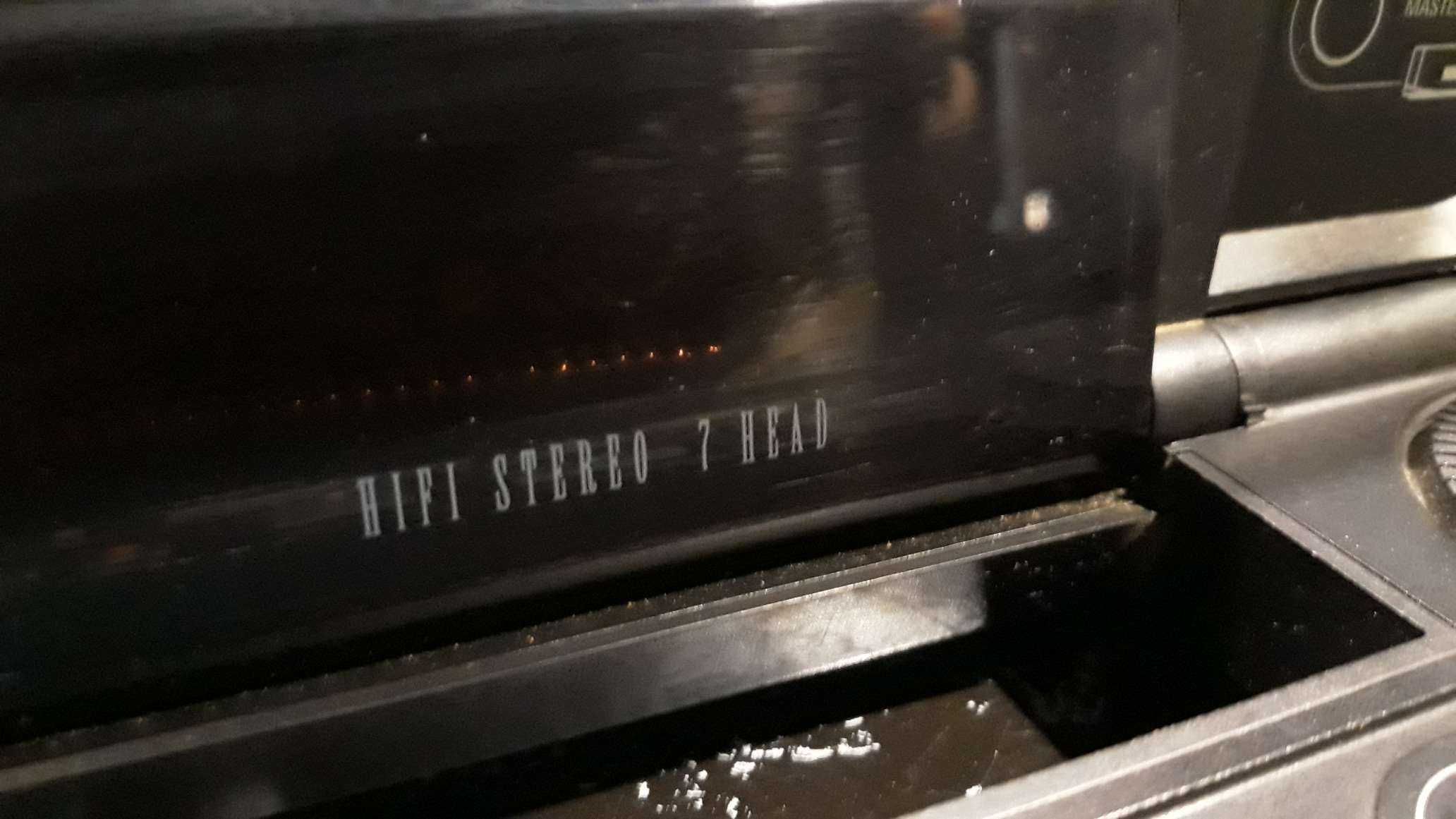 Grundig S-VHS GV- 470s   - Magnetowid  (Video :)