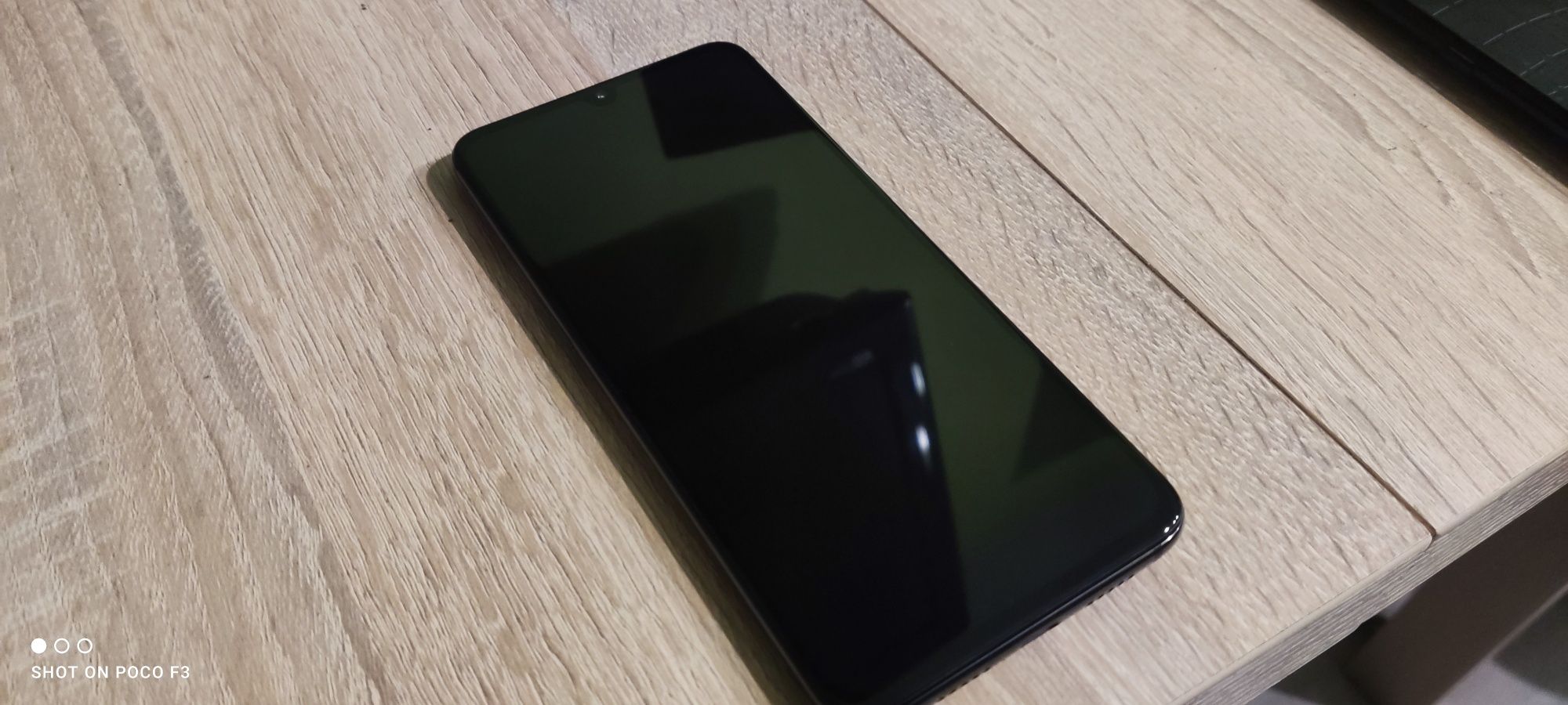 Xiaomi Mi9 + Ładowarka indukcyjna.