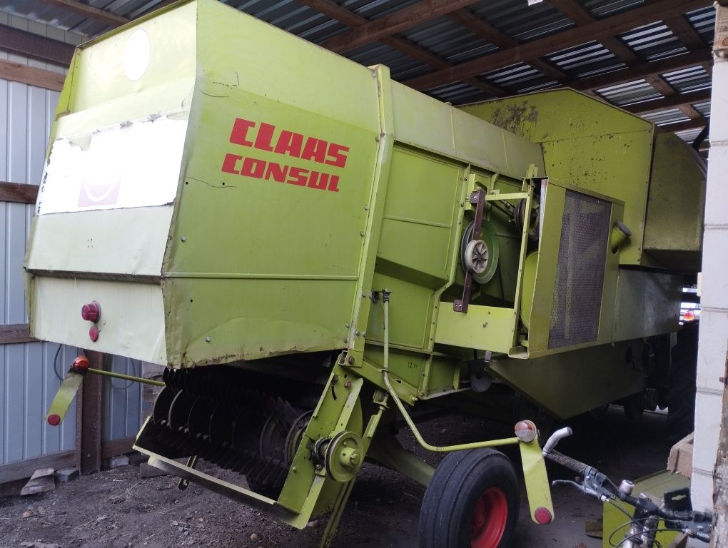 Claas consul     .