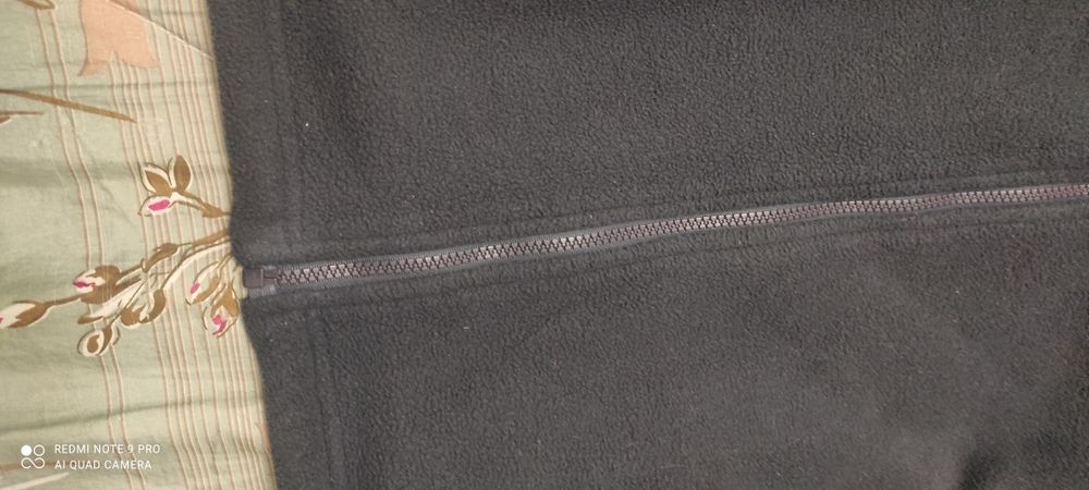 Фліс дуже великого розміру