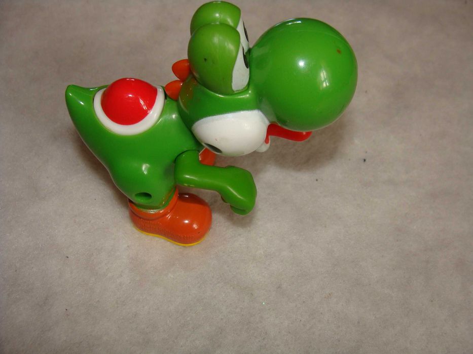 Boneco Yoshi - Super Mário - McDonalds