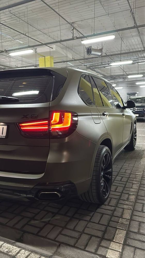 Продам BMW x5 2017 официальная машина