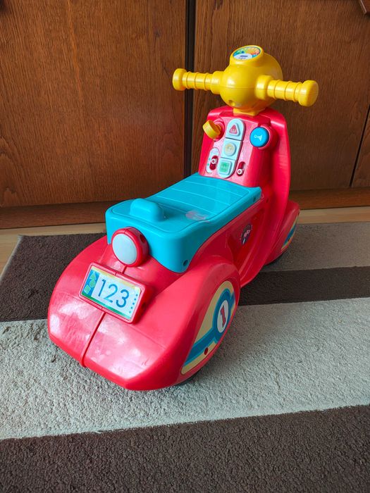 Jeździk skuter Fisher Price