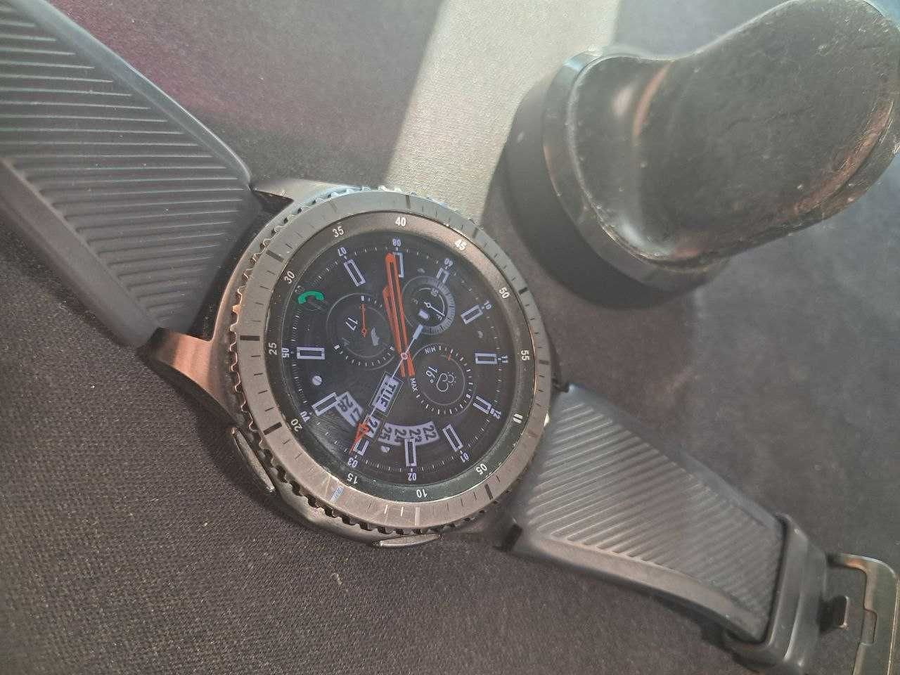 Смарт-годинник Samsung gear s3 Frontier