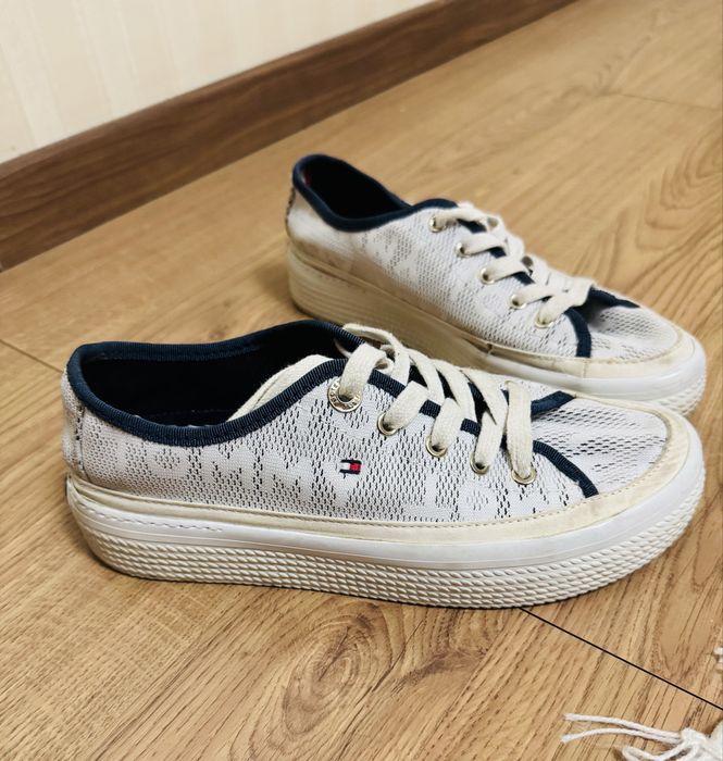Кеди Tommy Hilfiger оригінал розмір 37