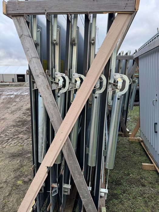 Bramy Garażowe, drzwi