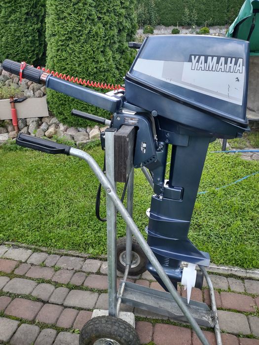 silnik zaburtowy Yamaha 6KM 2 suw L-dlugi, el.start, uciag