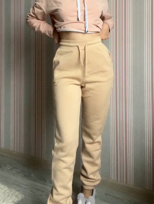 Нові спортивні штани на флісі