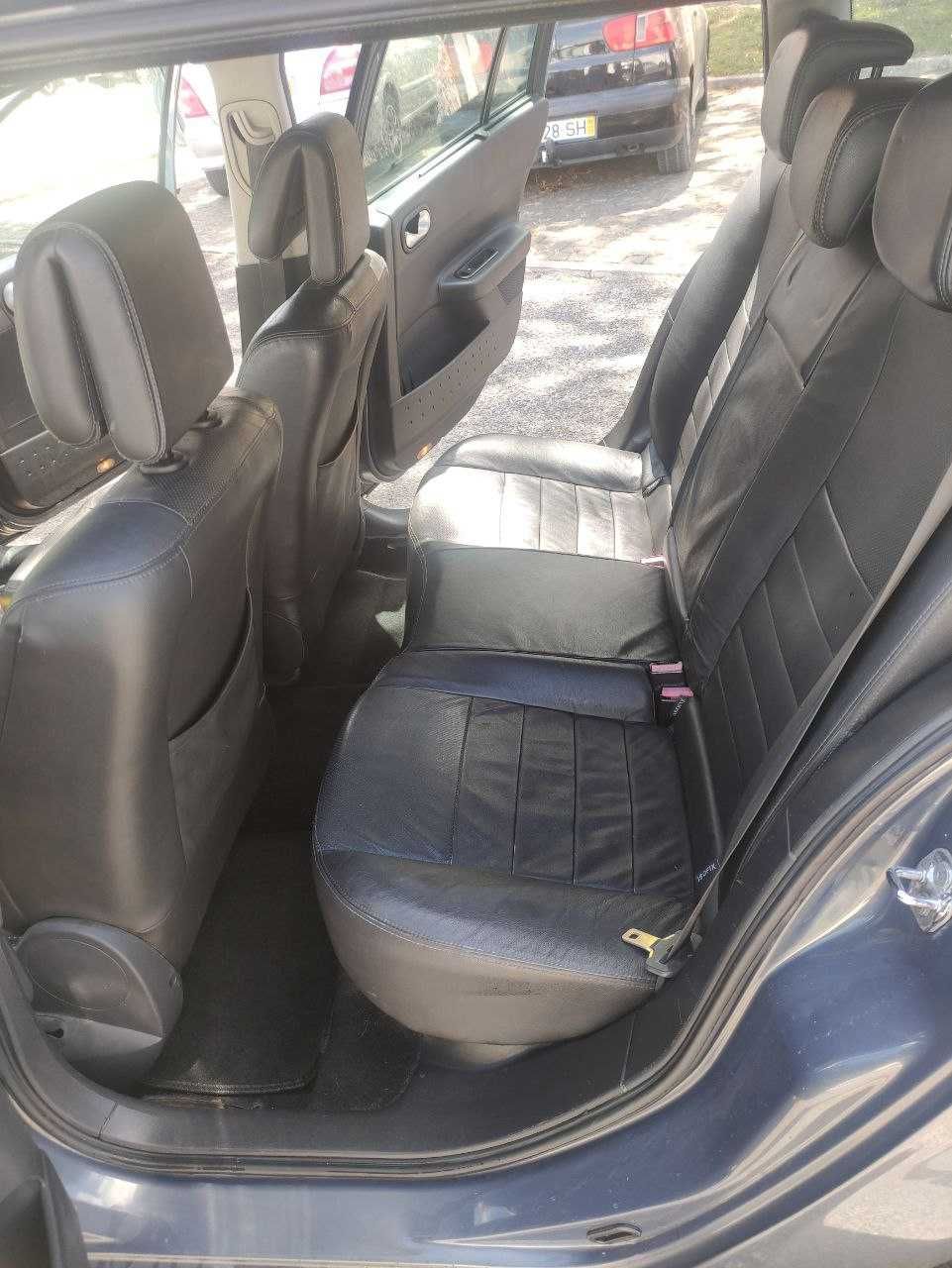 Renault Megane 1.5 Dci com garantia 10 meses.