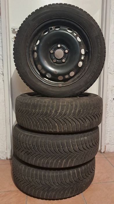 Koła zimowe 15" 5x100 6J ET38 śr 57,1 VW Hankook 185/60R15 DOT 3818