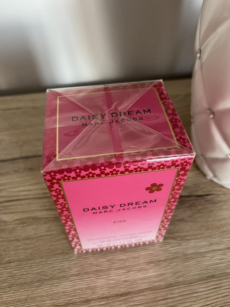 Marc Jacobs Daisy Dream Kiss, woda toaletowa 50 ml, NOWA