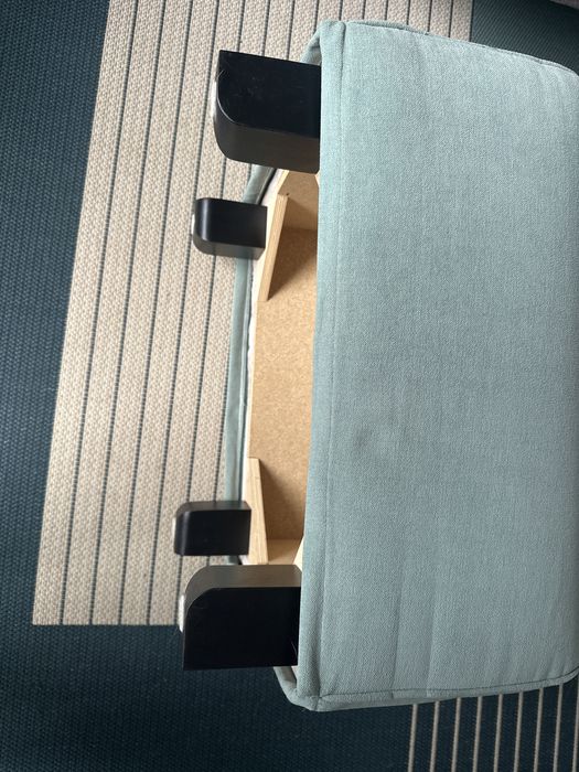 Podnozek Gronlid ikea jasnozielony na nozkach