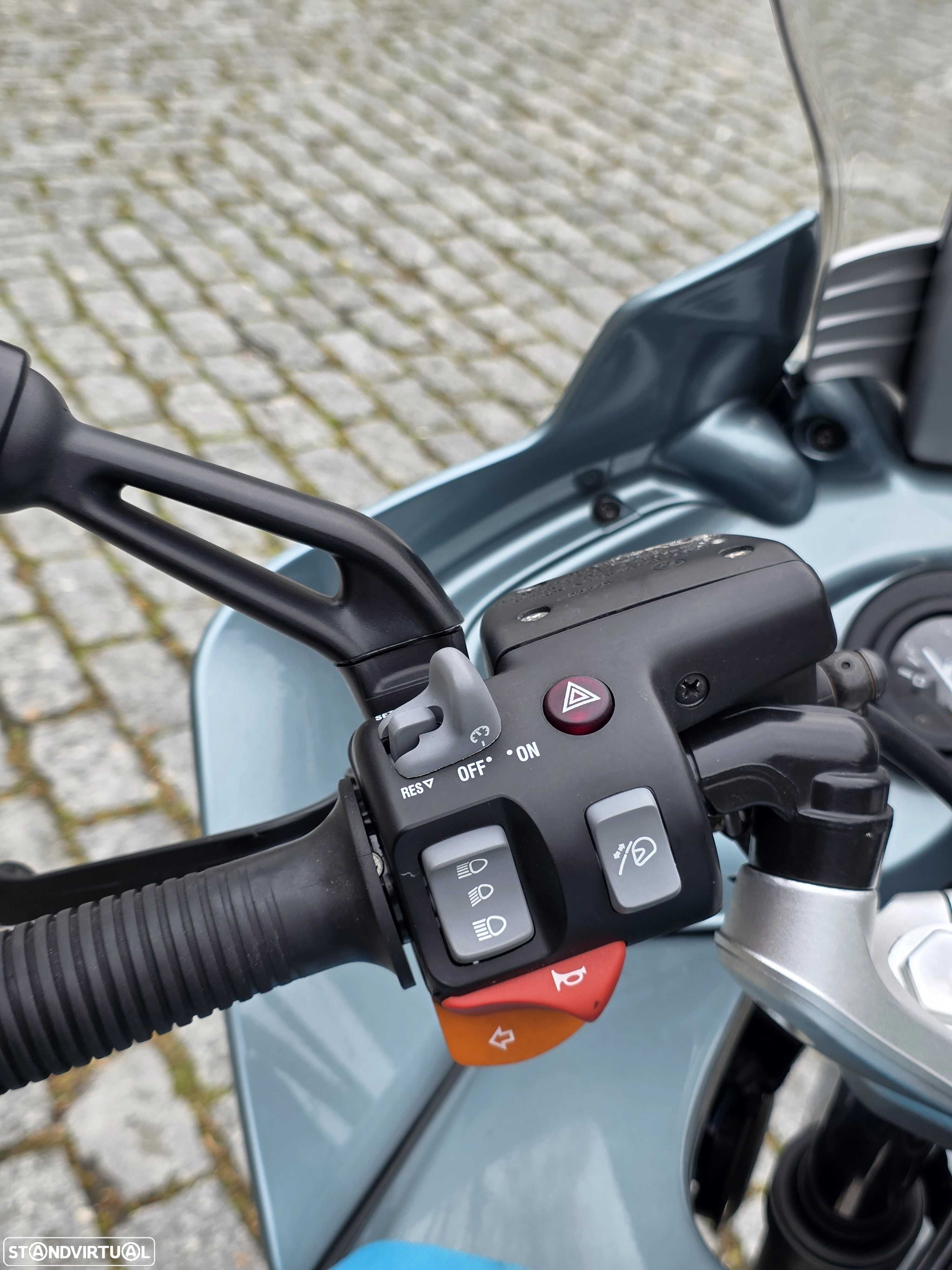 BMW K1200GT (( 25,000 Kms - Full Extras )) Nacional