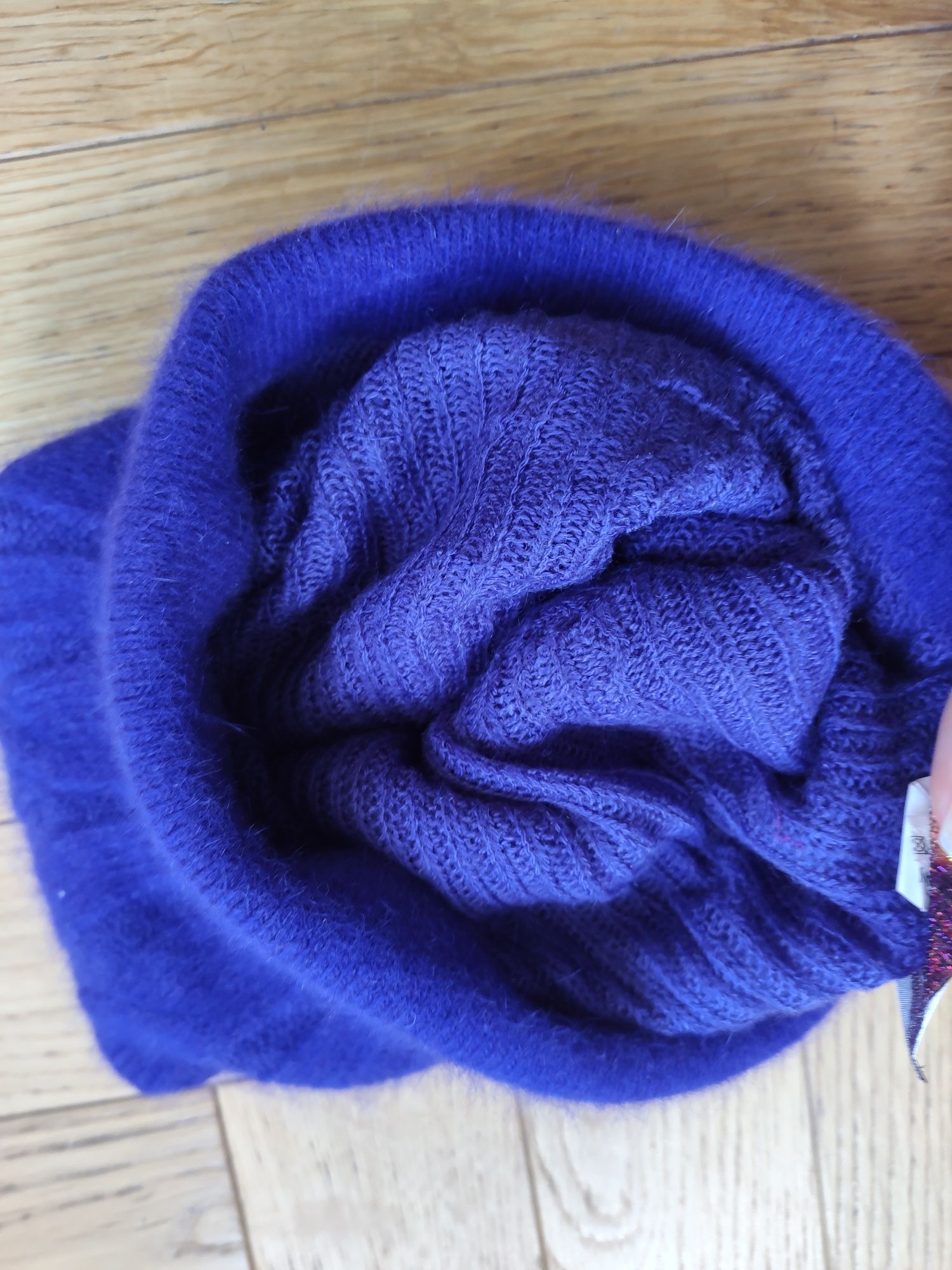NOWY fioletowy beret czapka beanie 80% angora