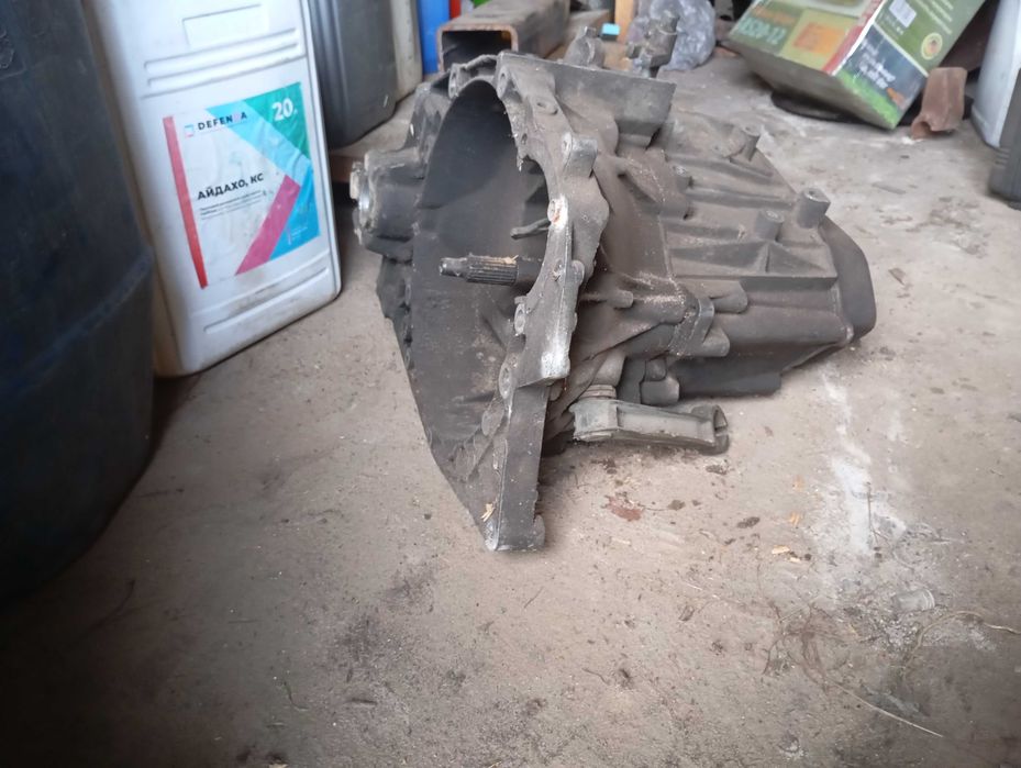 Продам коробку КПП Скудо,джампі