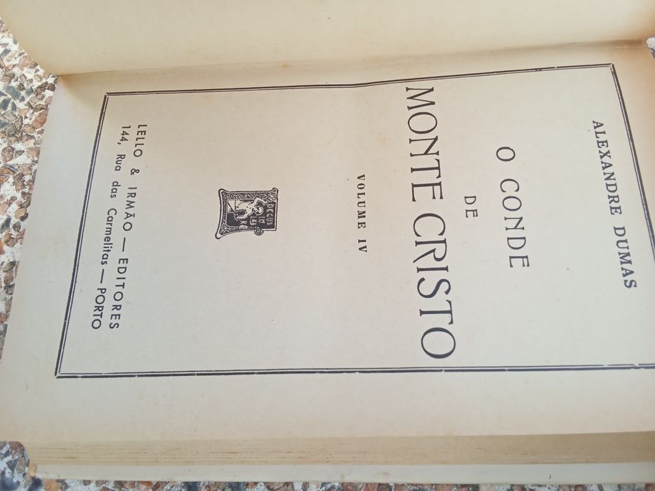 Livros antigos conde Monte Cristo e filhodesde8E-Lapis grande3EDesde3E