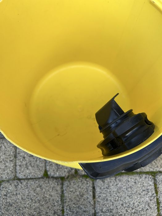 Zbiornik do odkurzacza Karcher Wd3 stary model