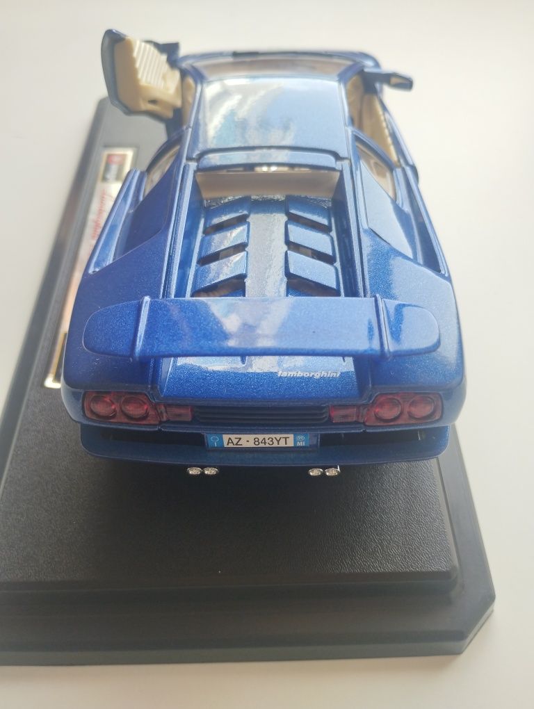 Miniatura Lamborghini Diablo 1990 - Bburago 1:24 (Com caixa)