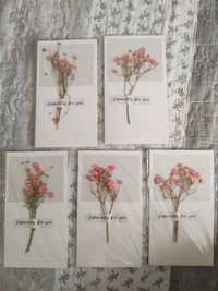 Zaproszenie, karta urodzinowa, różowe zasuszone kwiaty - 5 sztuk