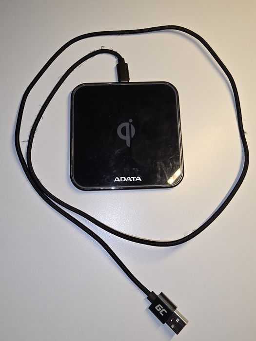 Ładowarka indukcyjna ADATA CW0100 10W