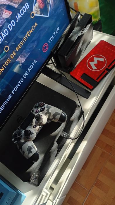 Lote consolas PS4 e Nintendo switch