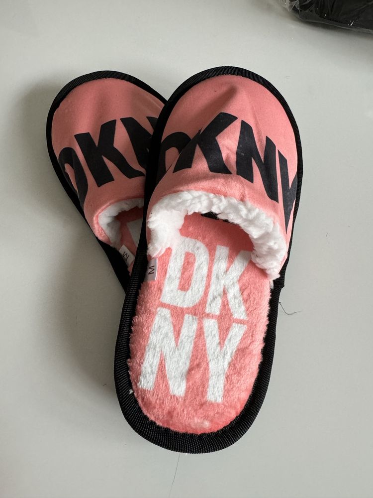 Chinelos DKNY Novos