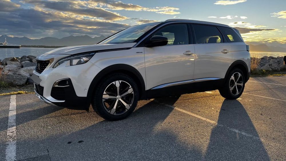 Peugeot 5008 1.5 BlueHDi 131 KM  GT-Line  Automat  7-miejsc