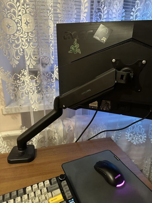 Монітор  ACER VG270 165 герц з кронштейном