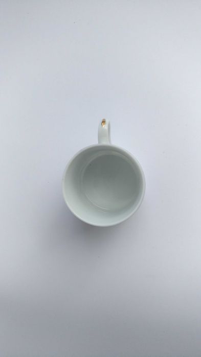 Porcelanowa filiżanka do espresso, maleńki kubeczek do kawy w różyczki