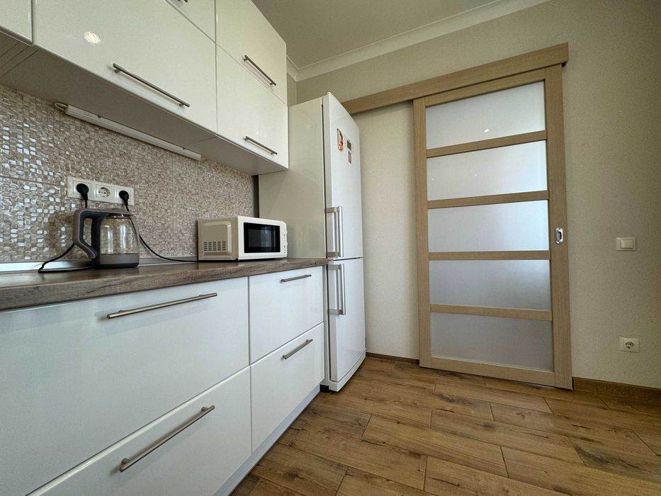 ApartPoltava 2-кімн у НОВОБУДОВІ закритий двір,велика ВАННА, ПОДОБОВО