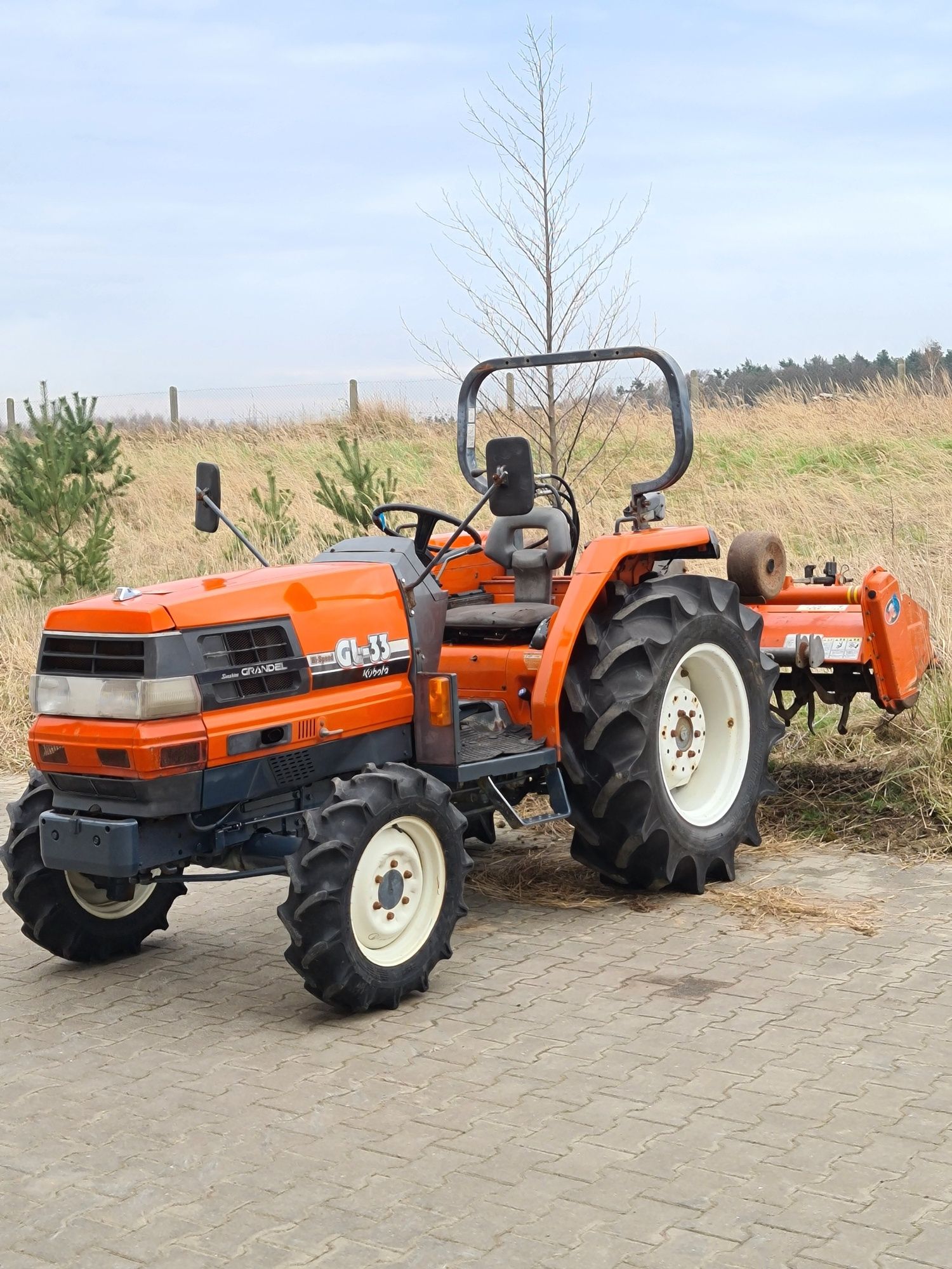 Traktor Japoński 4x4 KUBOTA GL-33 + Glebogryzarka * Global