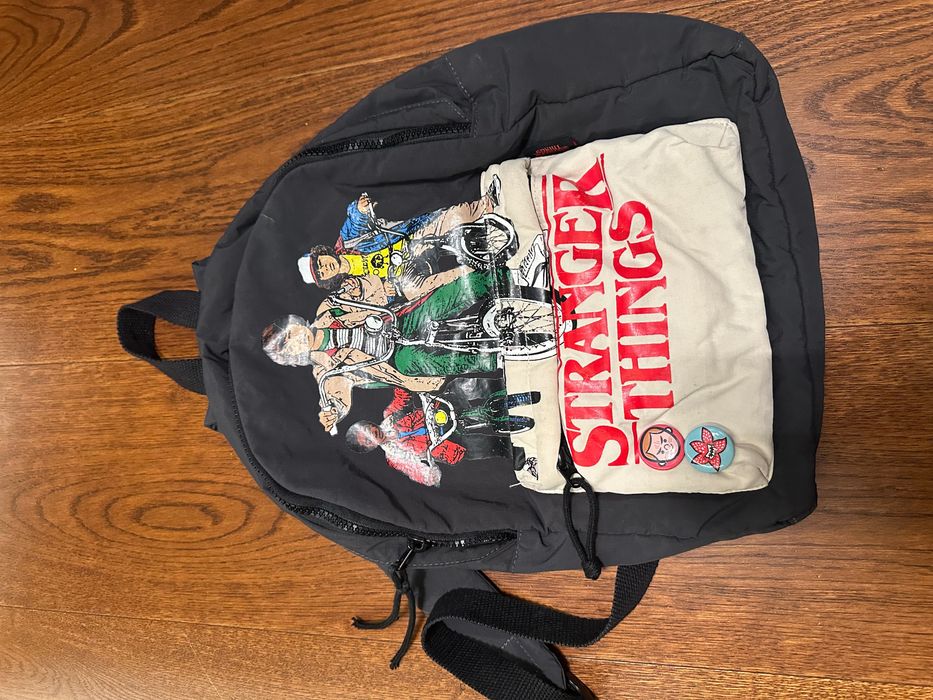 Oryginalny plecak Stranger Things ZARA – dobry stan