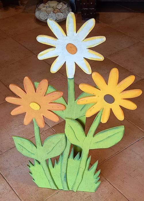 2 Flores Decorativas em Madeira Estimadas Maior 30€ Menor 20€