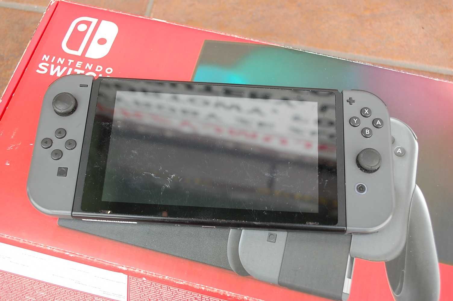 Konsola Nintendo Switch Joy-Con - Szary  komplet Gwarancja + Fifa 2023