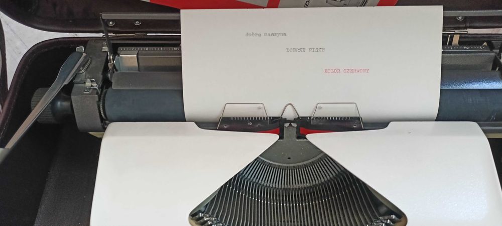 Maszyna do pisania Łucznik 1303