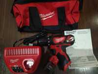 шуруповерт Milwaukee M12 2407-20