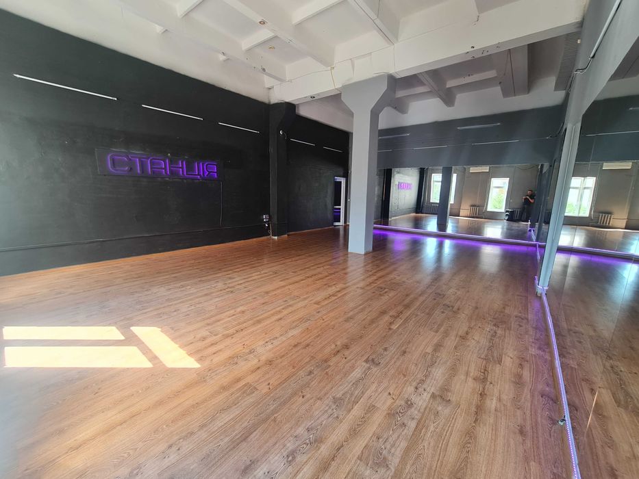 70 кв.м. Аренда зала для семинаров, тренингов, конференций м. Минская