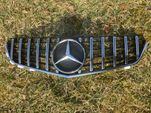 Решетка mercedesE-W207 14-17г.GTстиль(ChromeBlack FACE LIFT)без камеры