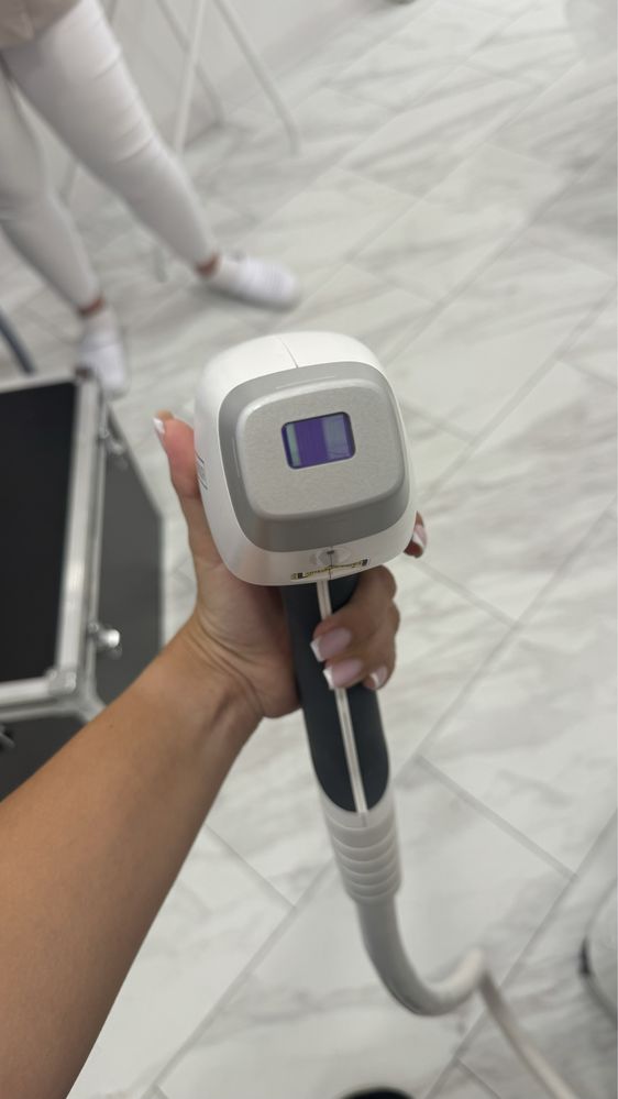 Laser do depilacji laserowej Asclepion MeDioStar Monolith 2022