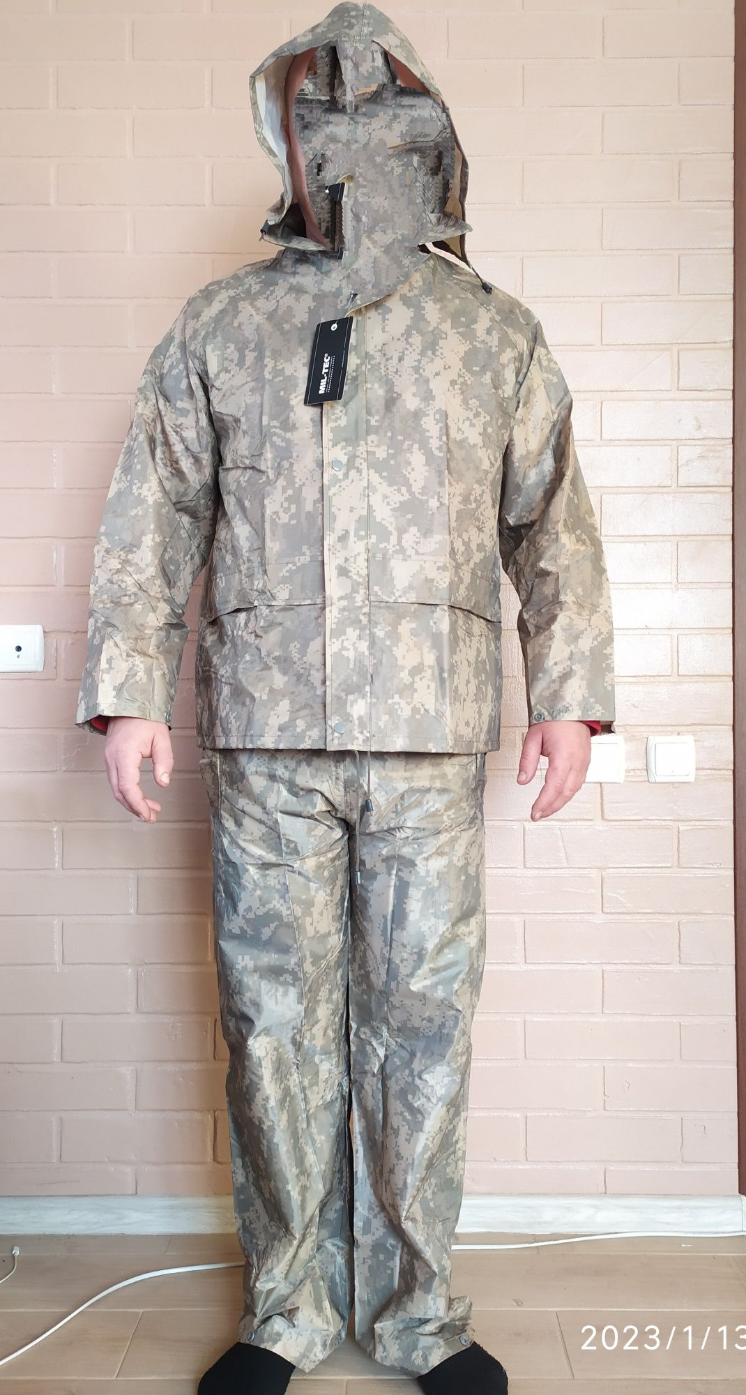 Водонепроникний комплект Mil-Tec Куртка + Штани AT-Digital (10625070)