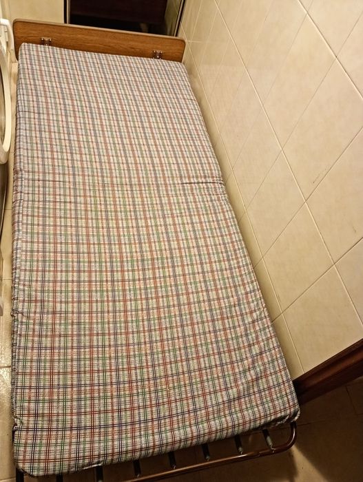 Cama  Divã             .